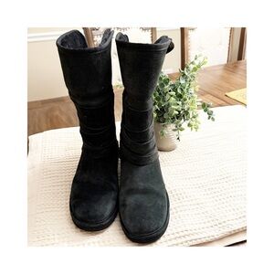 LAMO EUC LIBERTY 12” 100 PERCENT SHEEPSKIN BOOTS WITH STRAPS 9